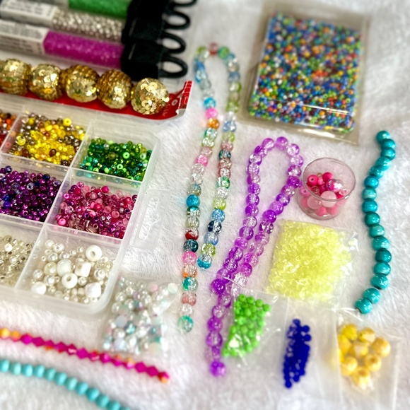 bead bundle for jewelry making or crafts, lot of beading supplies with organizer - Picture 8 of 8